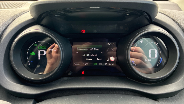 Toyota Yaris 1.5 Hybrid Design 5dr CVT Hybrid Hatchback